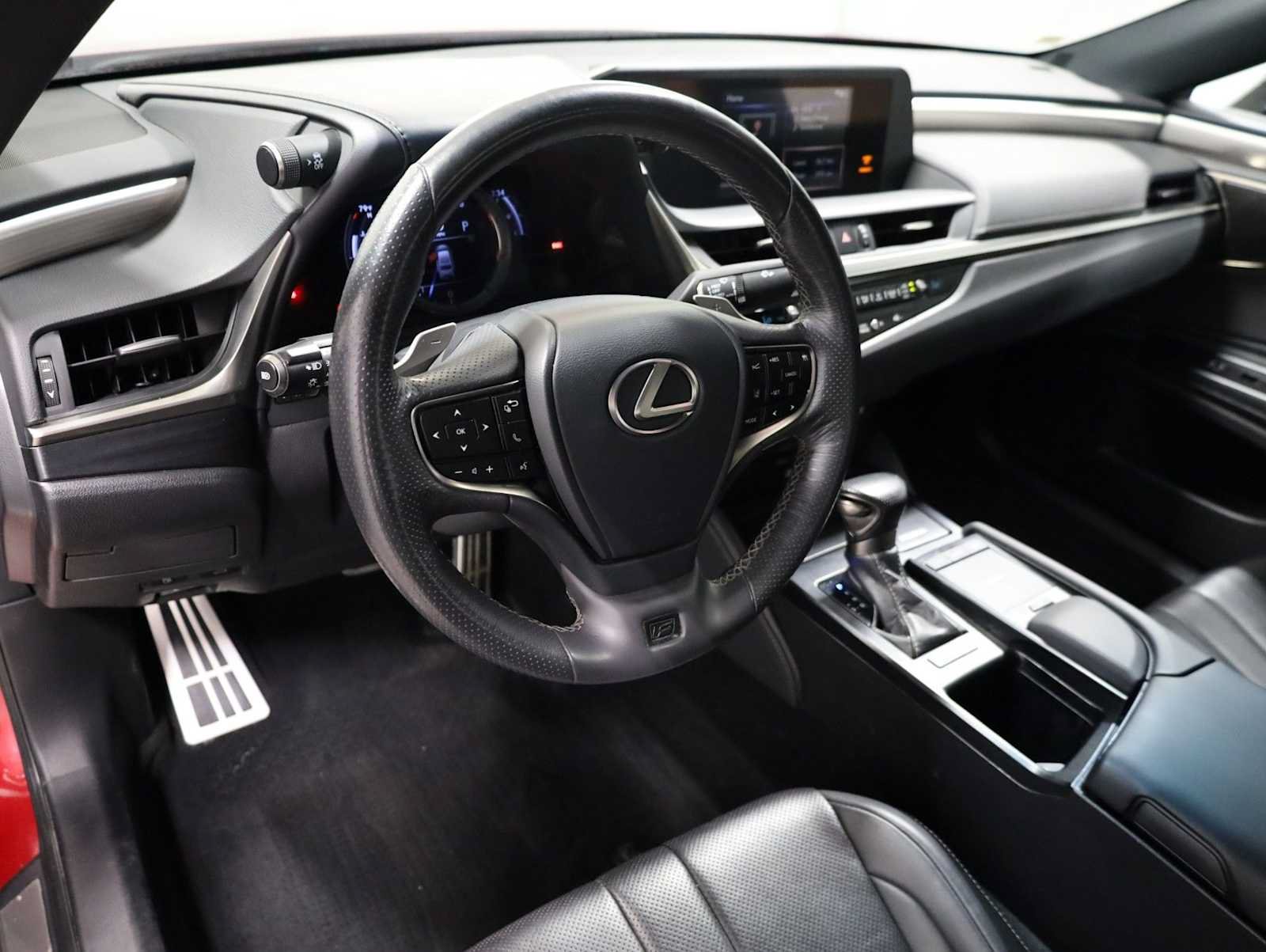 Used 2020 Lexus ES 350 F Sport w/ Accessory Package 2 FWD image 4