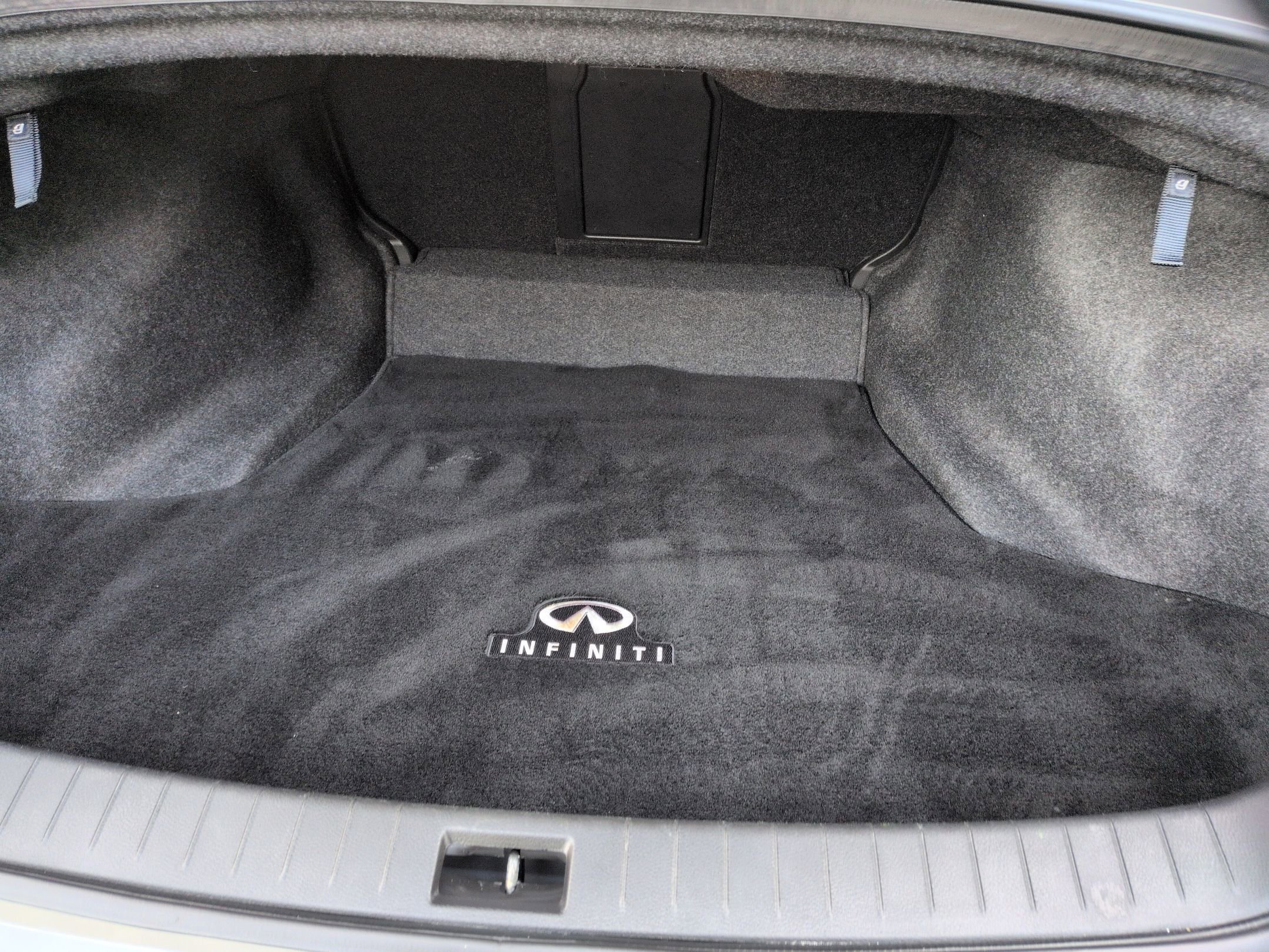 Used 2017 INFINITI Q50 Signature Edition w/ Cargo Package (L95) image 21