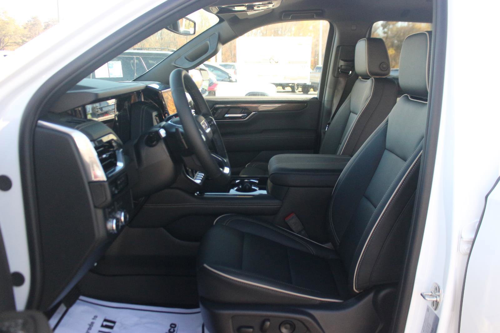 New 2026 GMC Yukon Elevation w/ LPO, Floor Liner Package image 14
