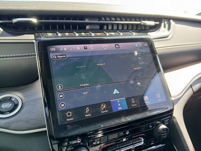 Used 2023 Jeep Grand Cherokee L Limited w/ Trailer Tow Group (B) image 25