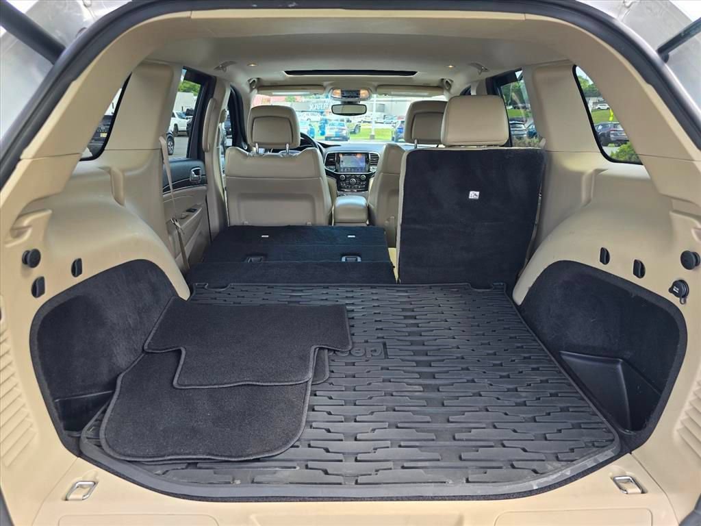 Used 2020 Jeep Grand Cherokee Limited RWD image 26