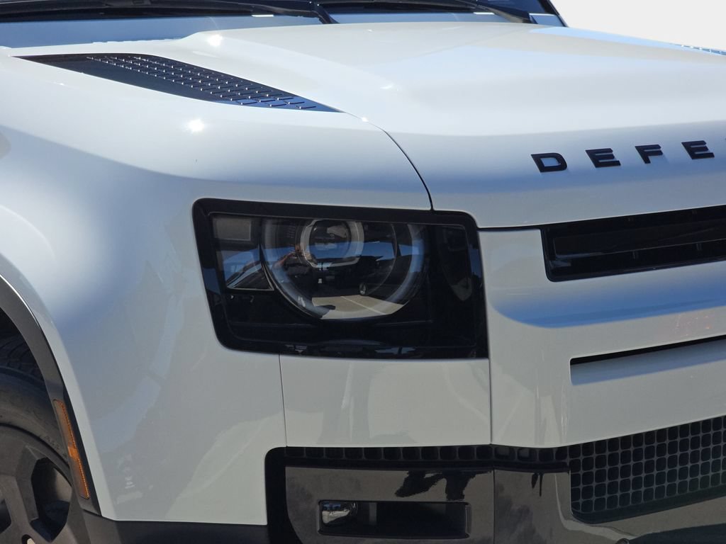 New 2026 Land Rover Defender 110 S AWD/4WD image 33