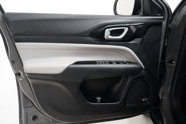 Used 2022 Jeep Compass Limited w/ Sun and Sound Group image 20