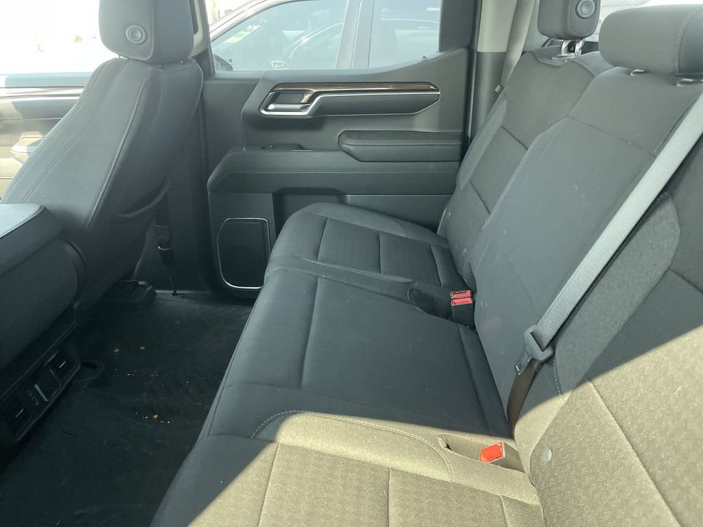 Used 2024 Chevrolet Silverado 1500 LT AWD/4WD image 4