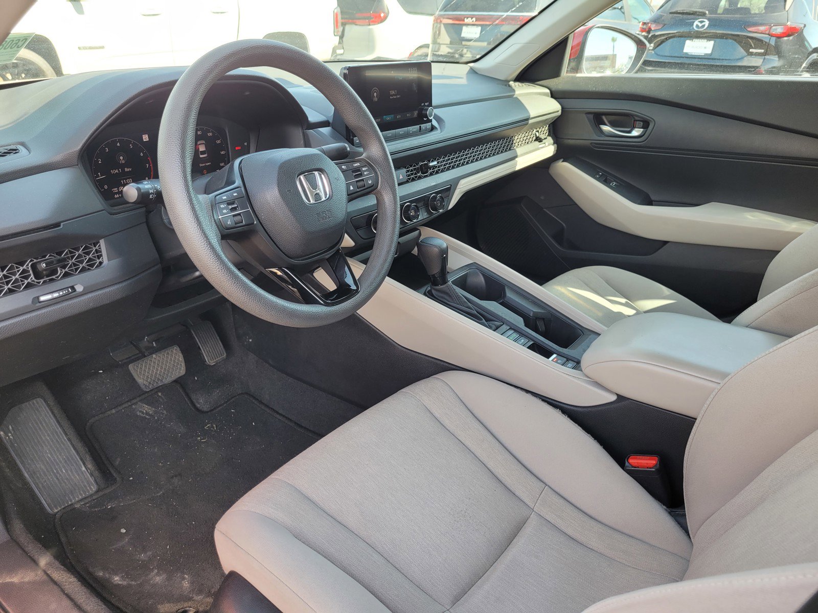 Used 2023 Honda Accord LX image 9