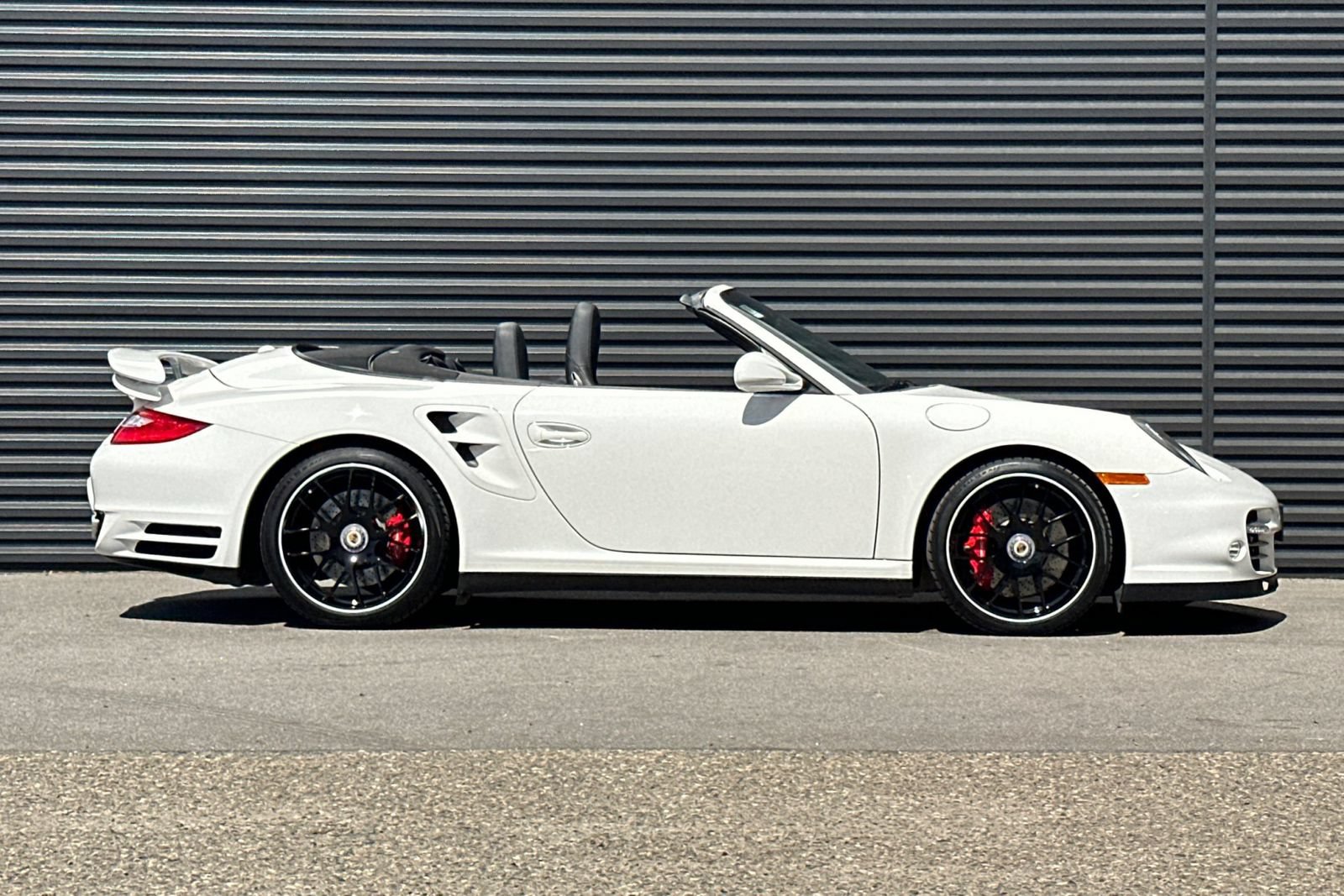 Used 2011 Porsche 911 Turbo AWD/4WD image 9