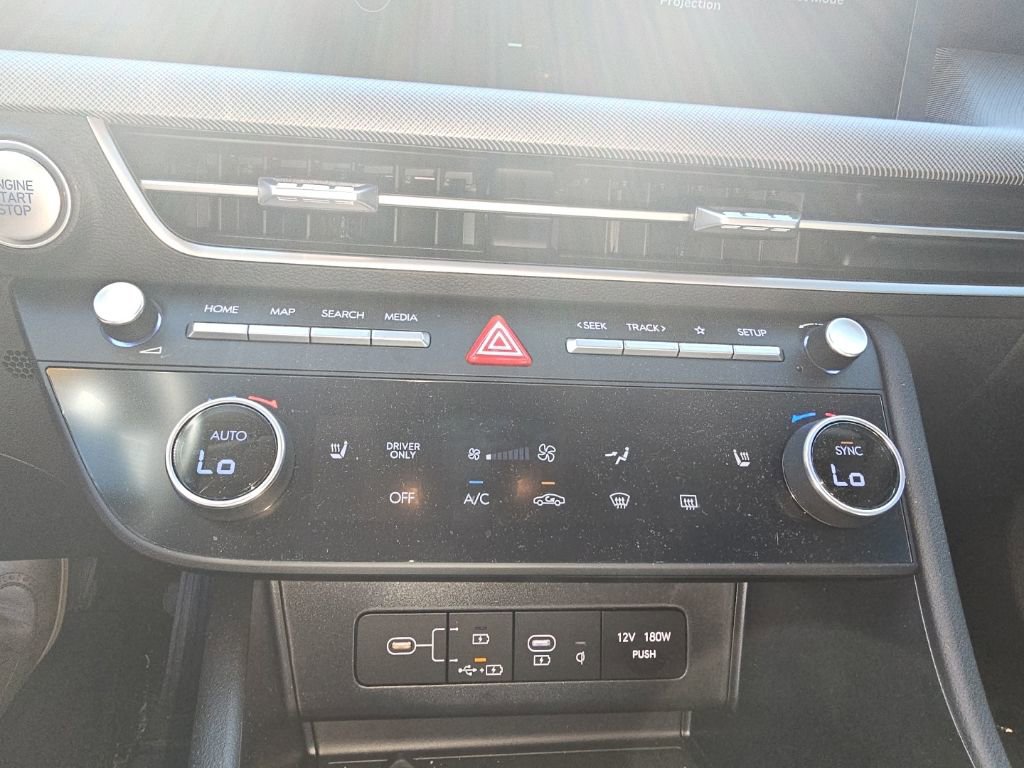 Used 2025 Hyundai Sonata SEL FWD image 19