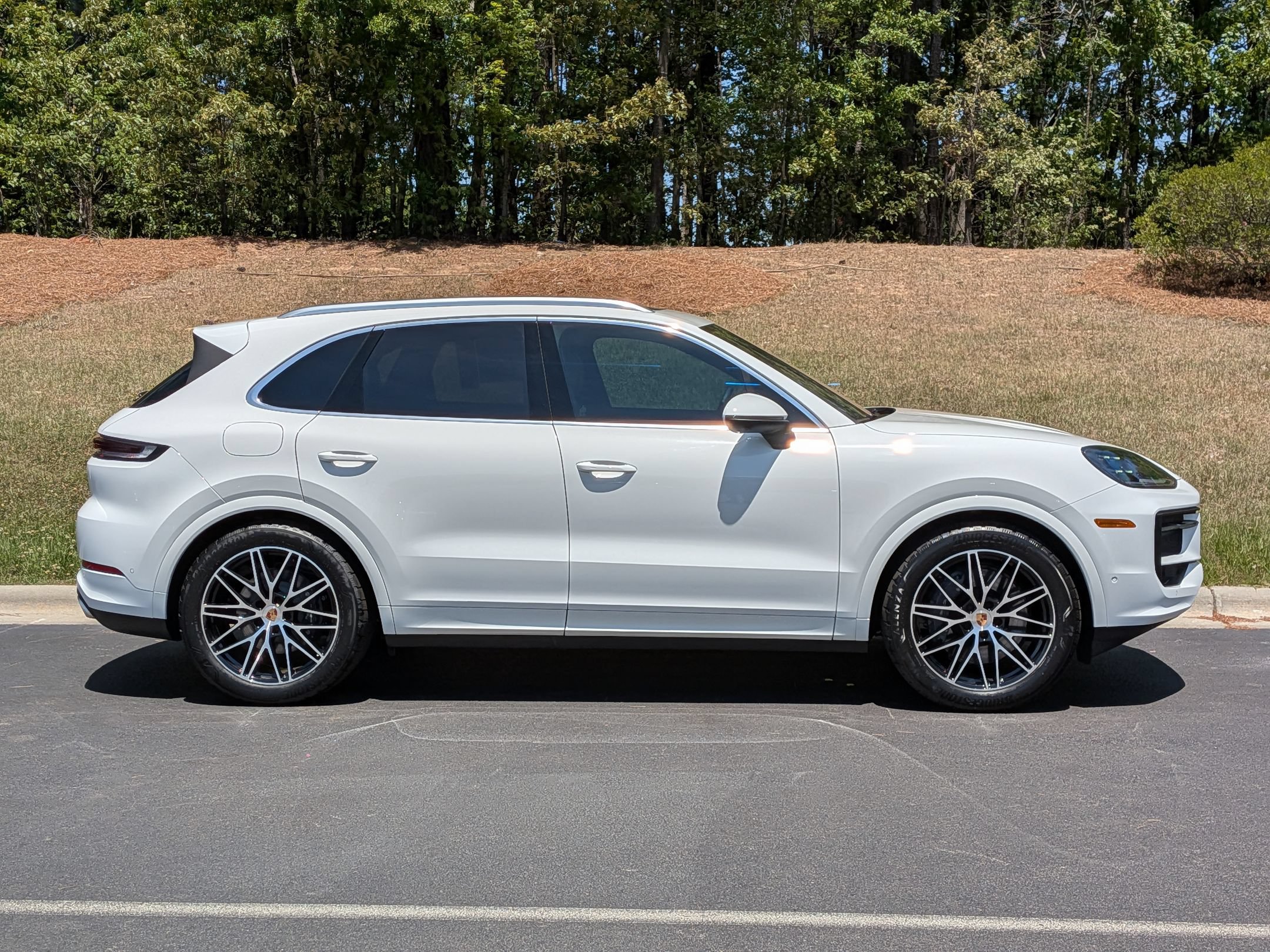 New 2026 Porsche Cayenne AWD/4WD image 32