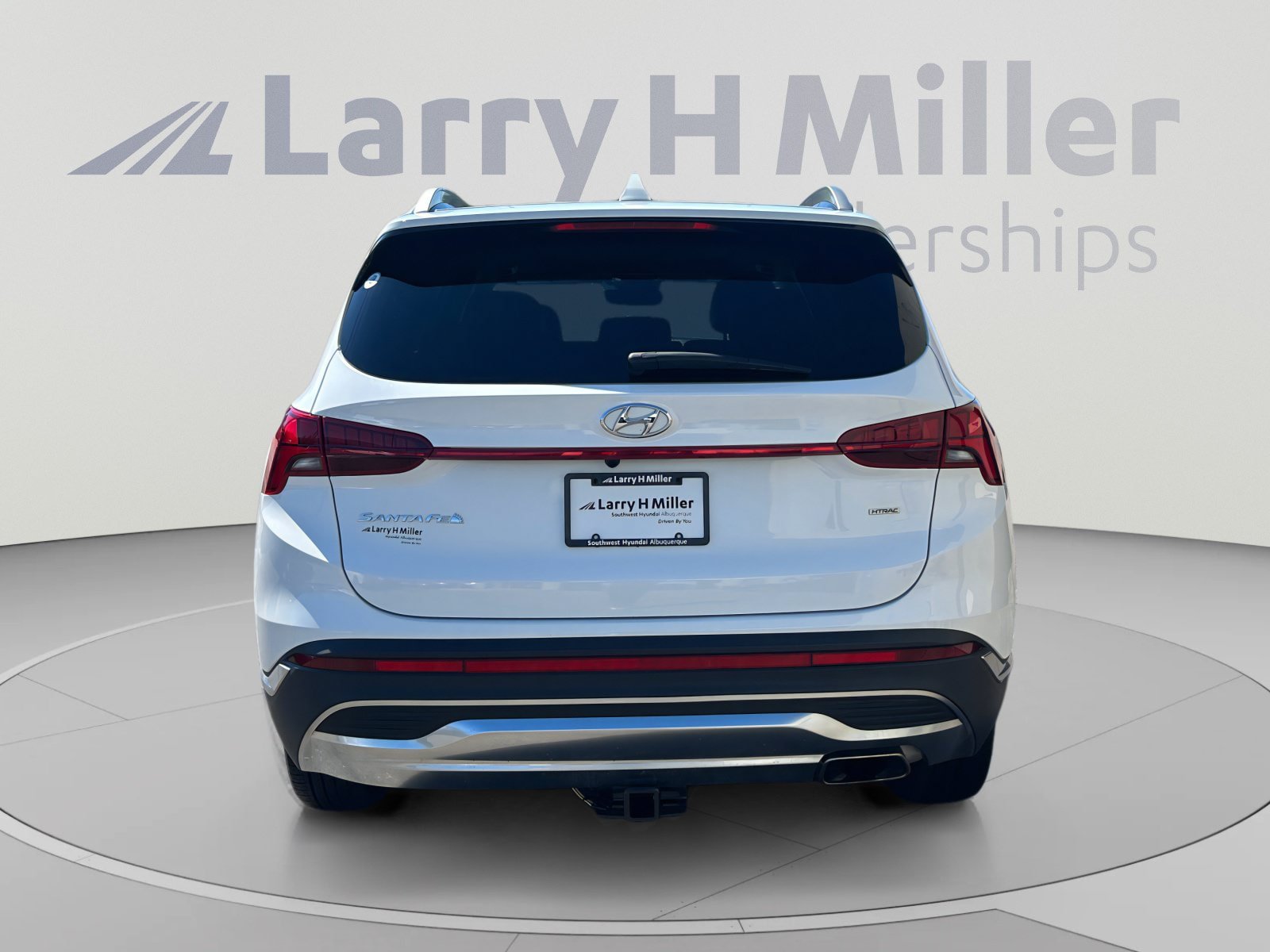 Certified 2023 Hyundai Santa Fe SEL w/ Premium Package AWD/4WD image 9