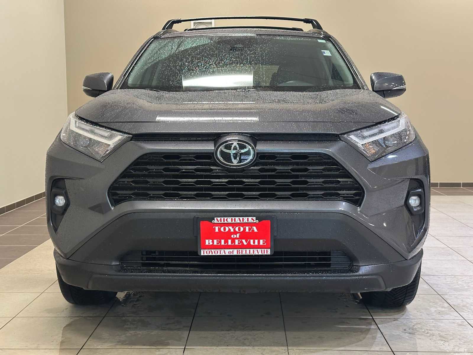 Certified 2022 Toyota RAV4 XLE Premium AWD/4WD image 6