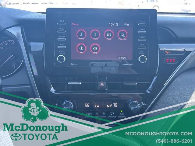 Used 2024 Toyota Camry SE image 9
