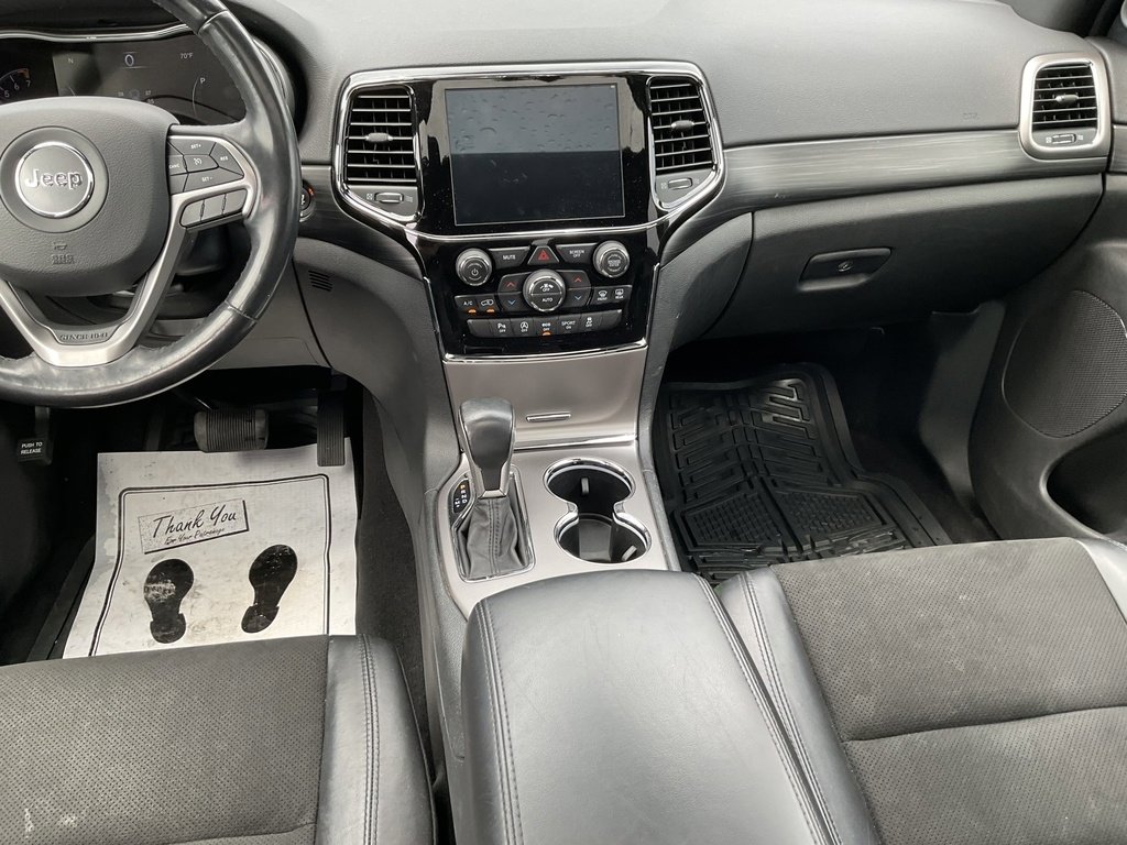 Used 2020 Jeep Grand Cherokee Altitude image 12