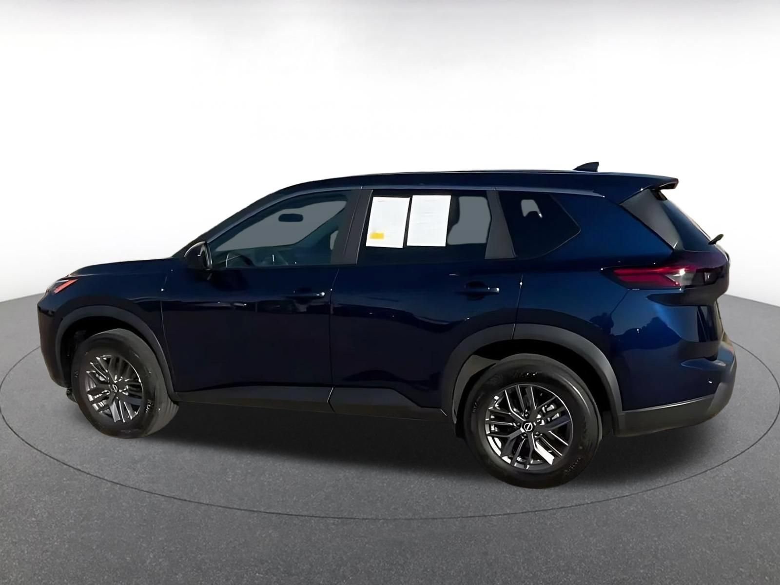 Used 2026 Nissan Rogue SV AWD/4WD image 9