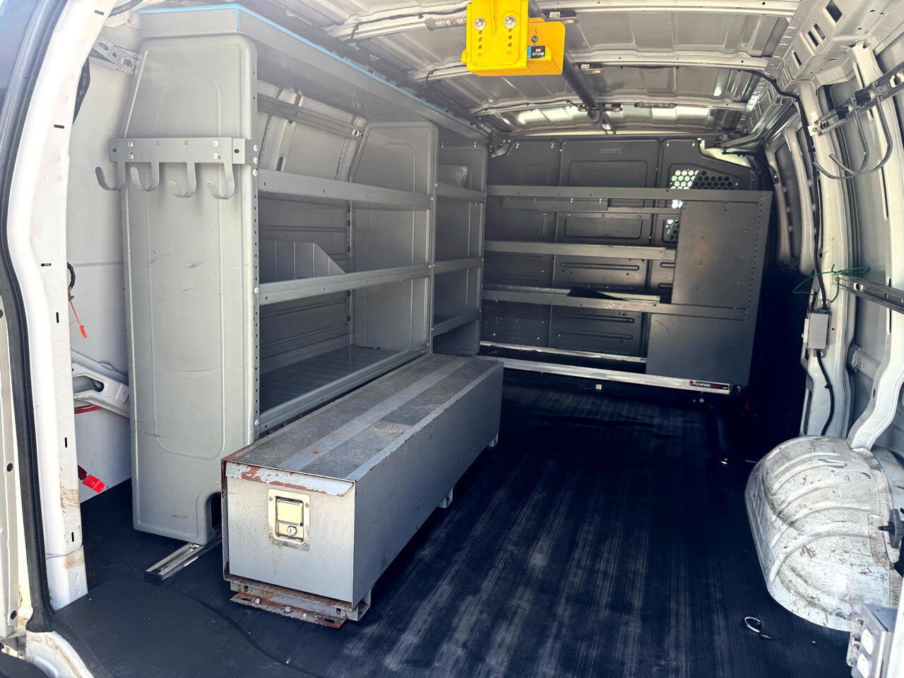 Used 2017 Chevrolet Express 2500 image 15