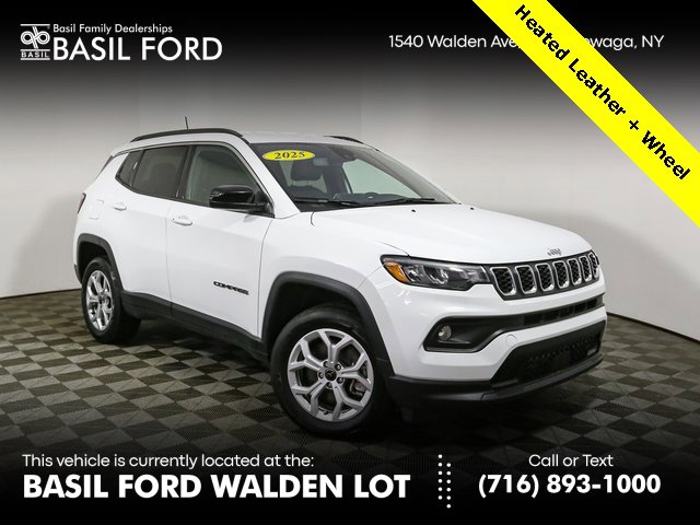 Used 2025 Jeep Compass Latitude image 1