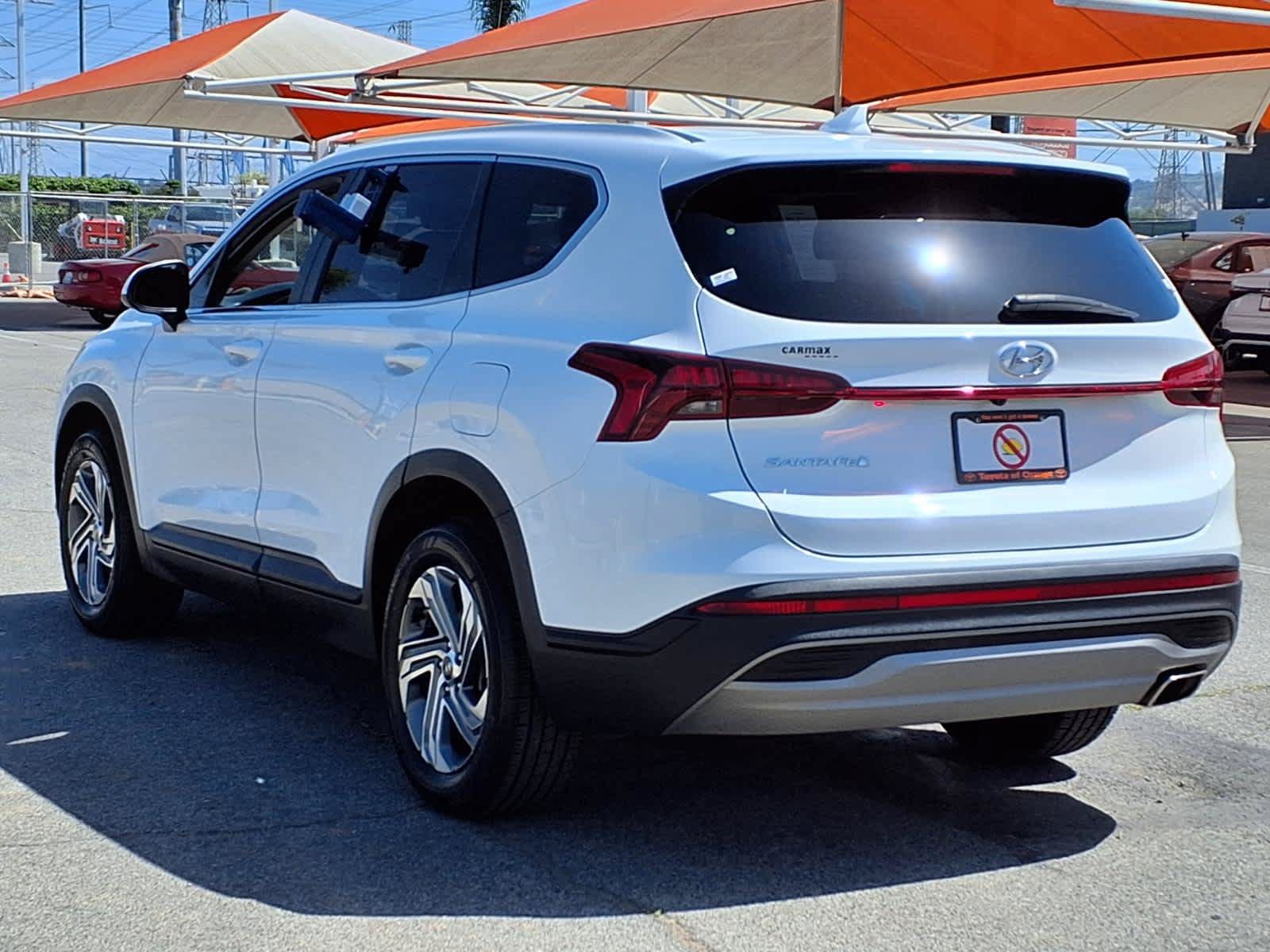 Used 2021 Hyundai Santa Fe SE FWD image 4