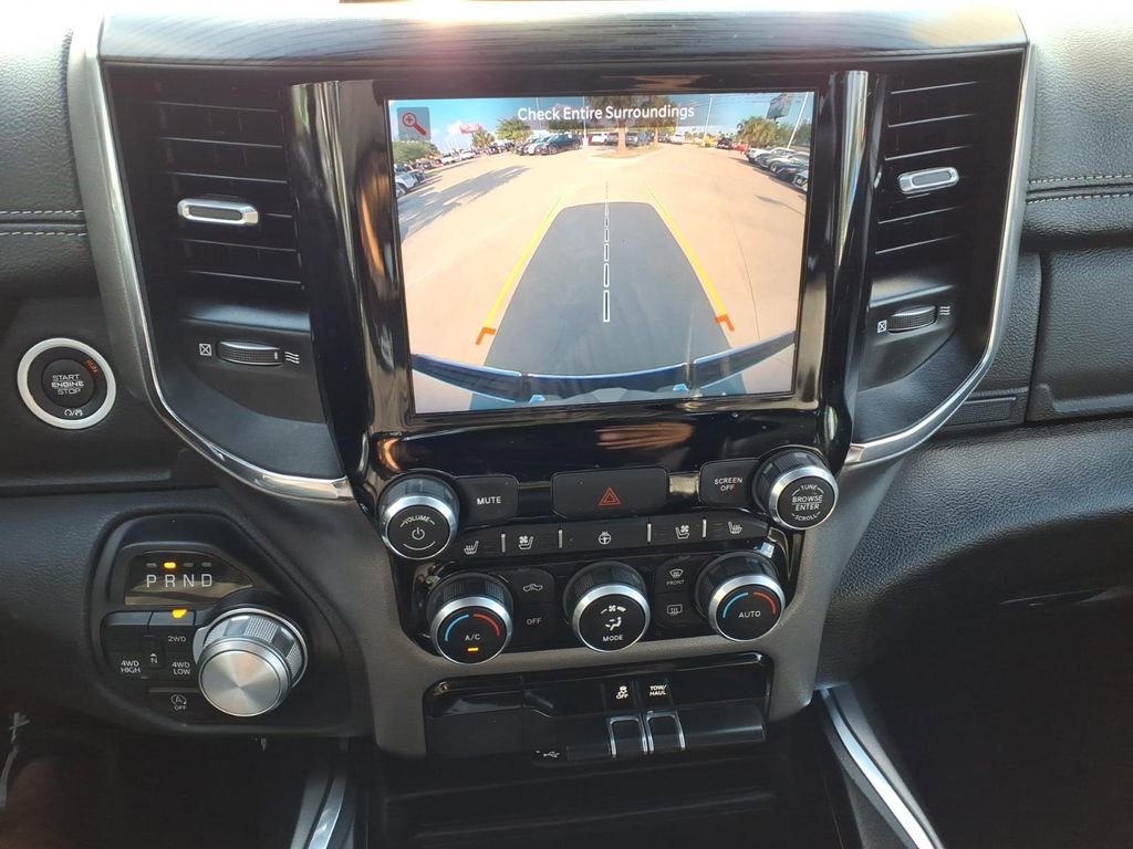 Used 2024 RAM 1500 Laramie AWD/4WD image 15