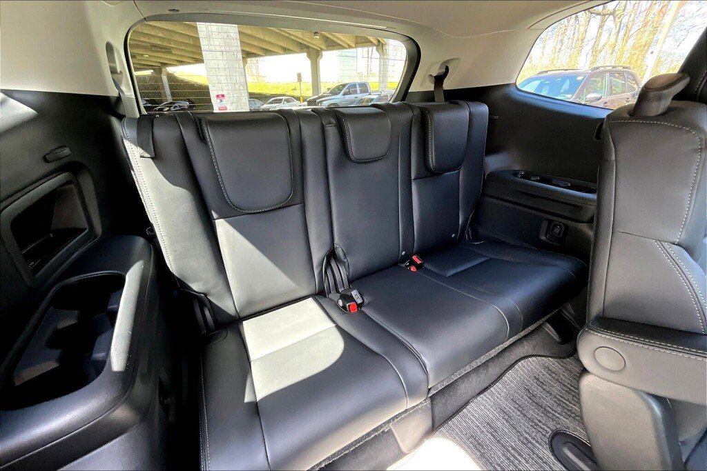 Certified 2026 Subaru Ascent Premium image 17