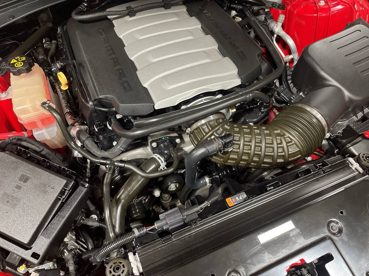 Used 2018 Chevrolet Camaro SS RWD image 18