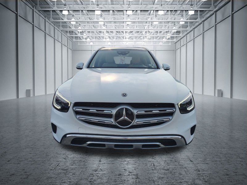 Used 2020 Mercedes-Benz GLC 300 4MATIC image 2