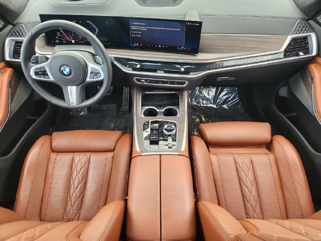 Used 2026 BMW X7 xDrive40i w/ Executive Package AWD/4WD image 28