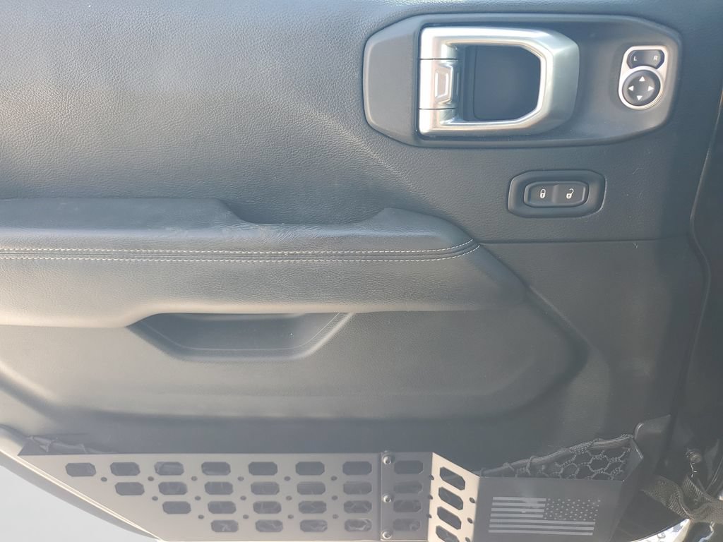 Used 2019 Jeep Wrangler Unlimited Sahara AWD/4WD image 20