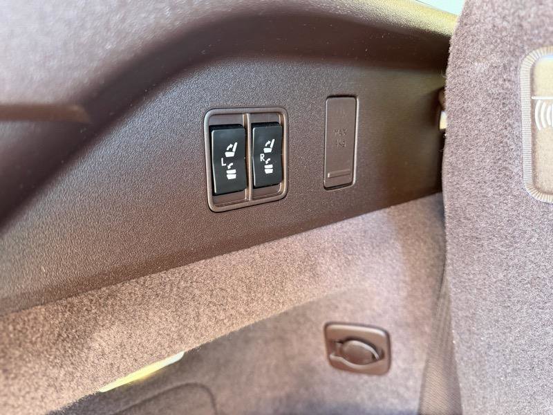 Used 2020 Lexus RX 350L FWD image 46