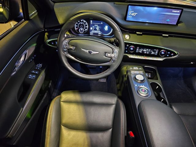 Used 2023 Genesis GV70 2.5T w/ Advanced Package image 15