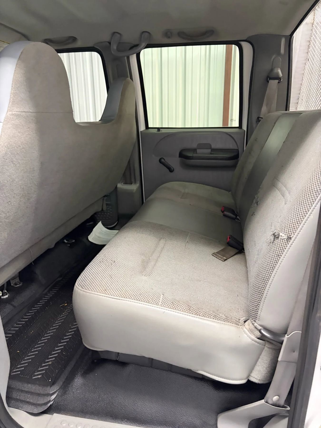 Used 2005 Ford F450 2WD Crew Cab Super Duty image 30