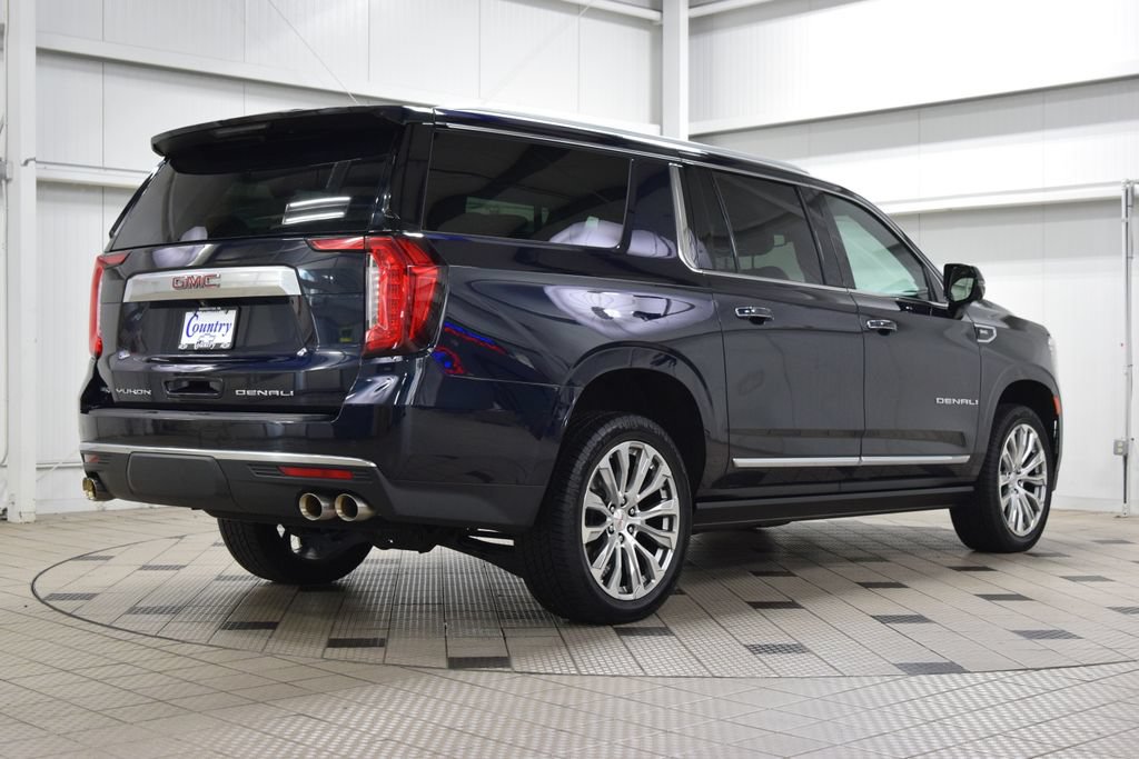 Used 2023 GMC Yukon XL Denali AWD/4WD image 8