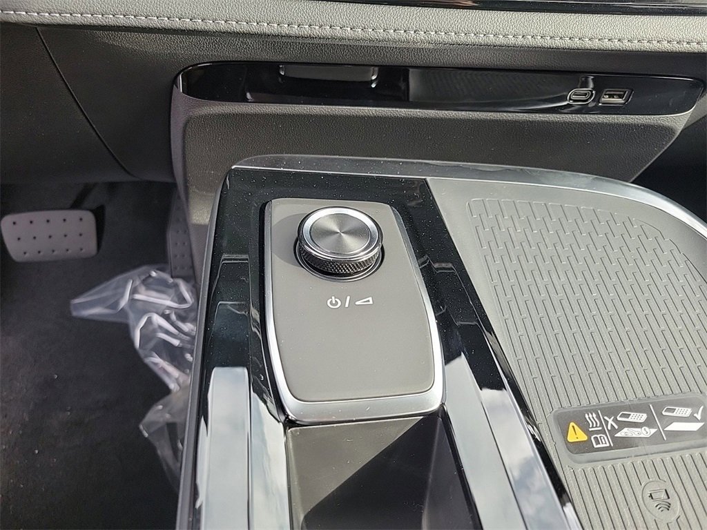 New 2025 Buick Enclave Sport Touring w/ Super Cruise Package image 27