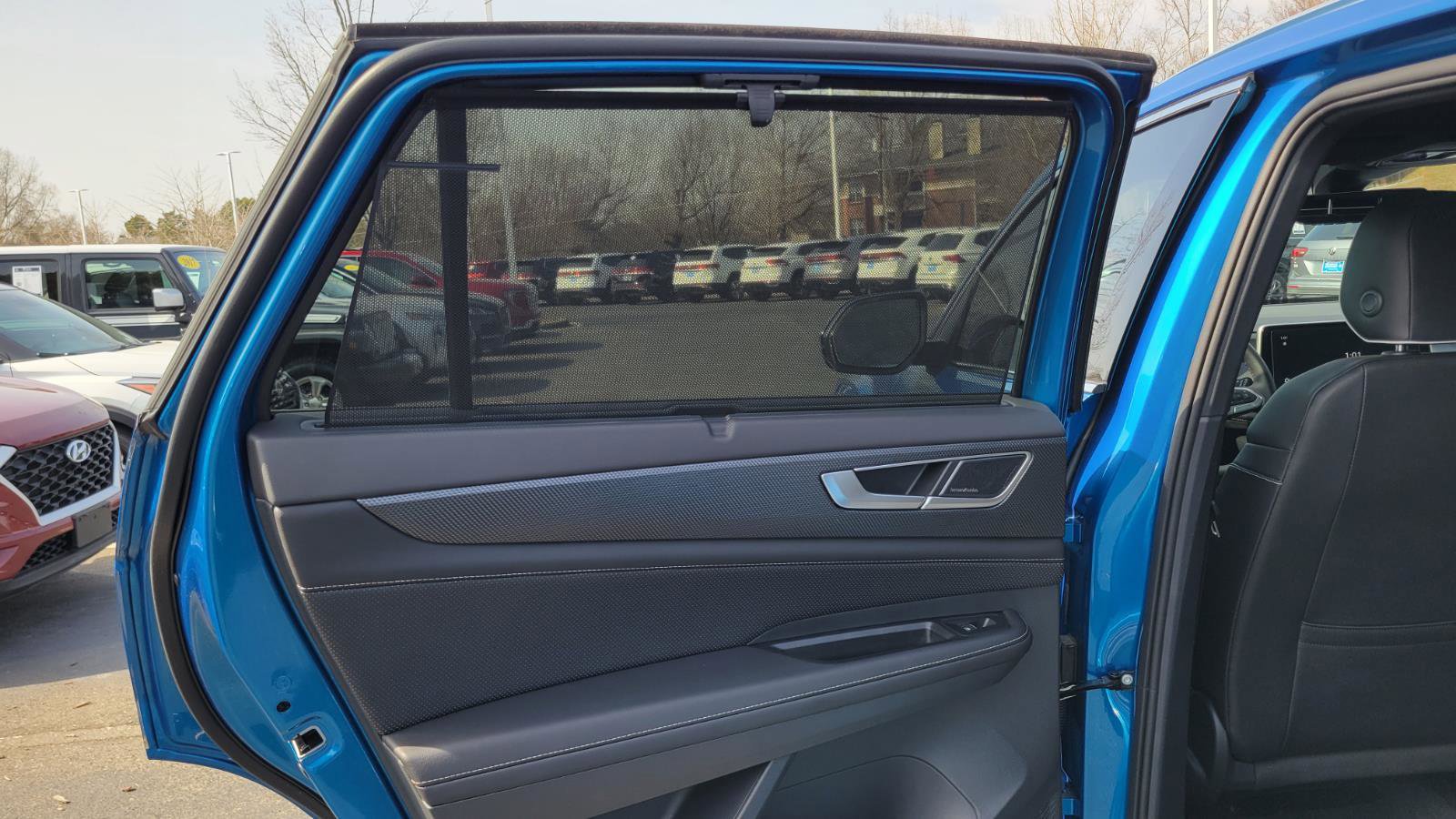 Certified 2025 Volkswagen Atlas Cross Sport SEL Premium R-Line image 34