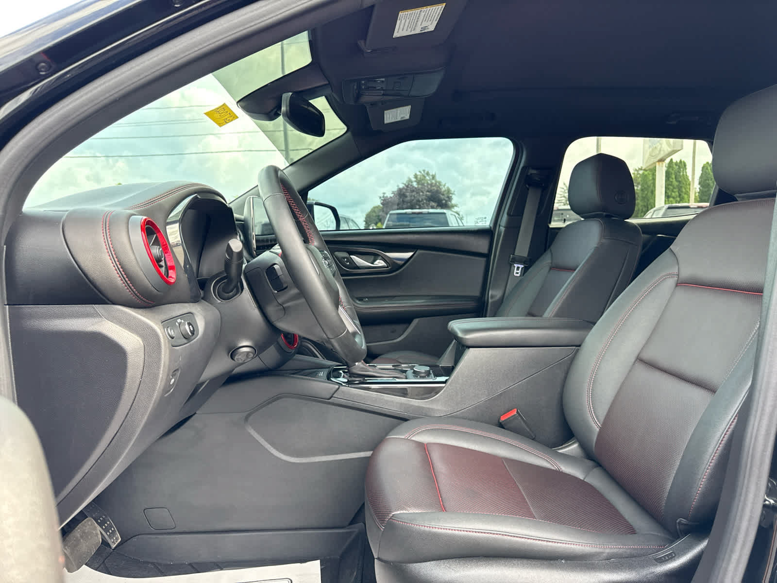 Certified 2023 Chevrolet Blazer RS w/ Enhanced Convenience Package FWD image 11