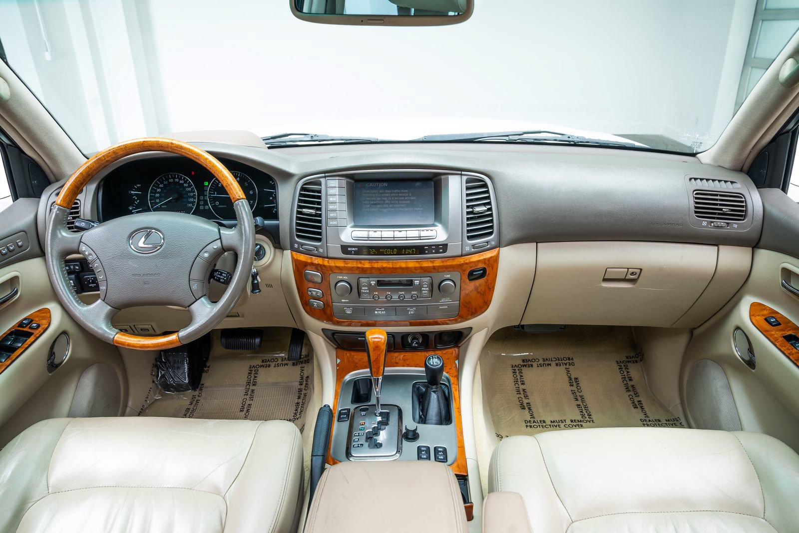 Used 2004 Lexus LX 470 4WD image 9