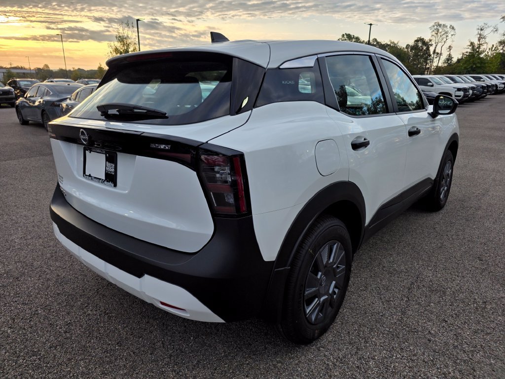 New 2027 Nissan Kicks S FWD image 9