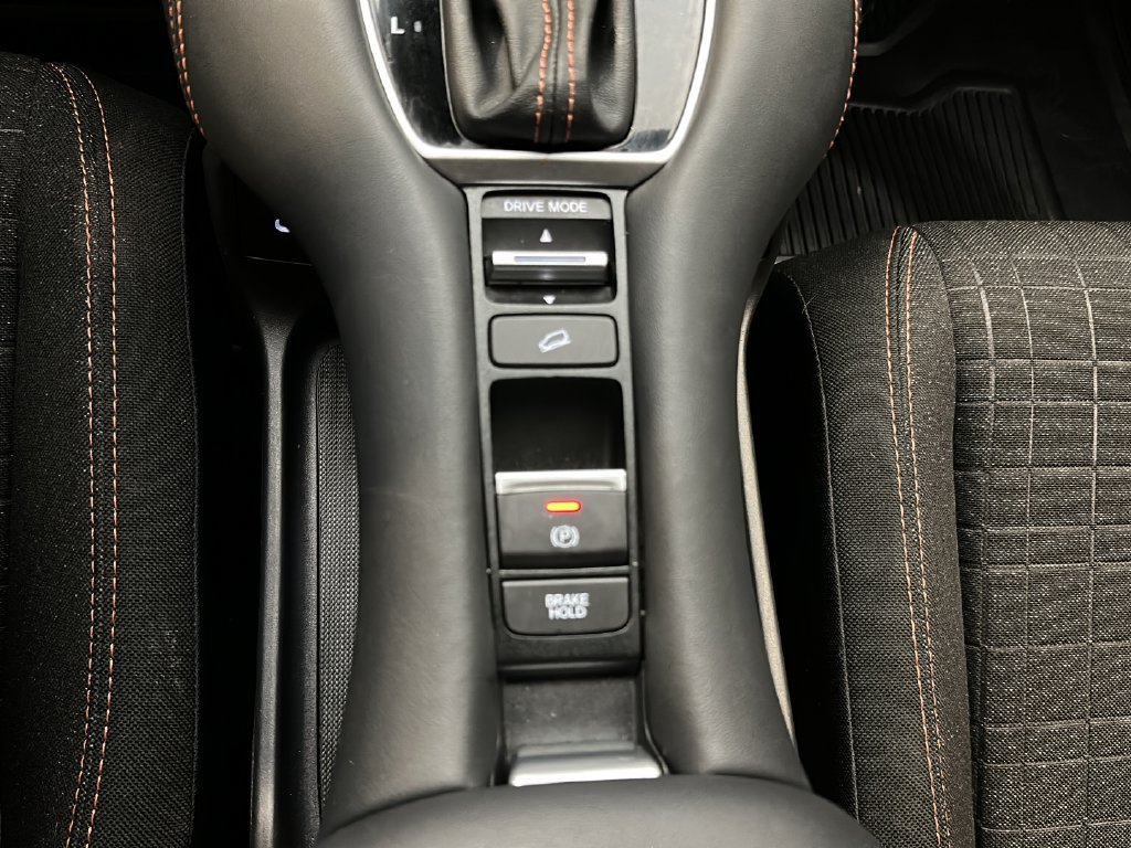 Certified 2024 Honda HR-V Sport image 32
