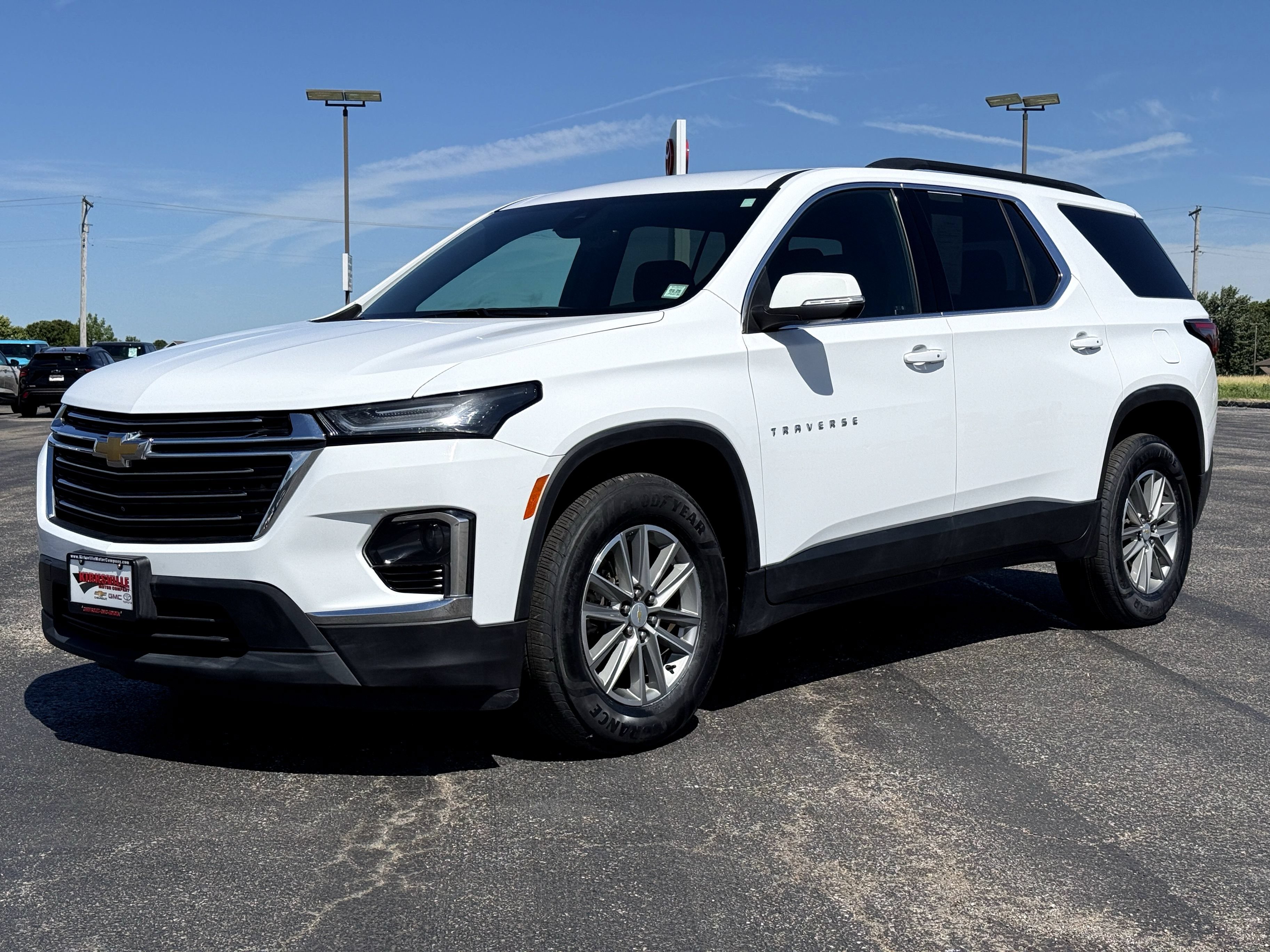 Certified 2023 Chevrolet Traverse LT w/ Rear Camera Mirror Package AWD/4WD image 8