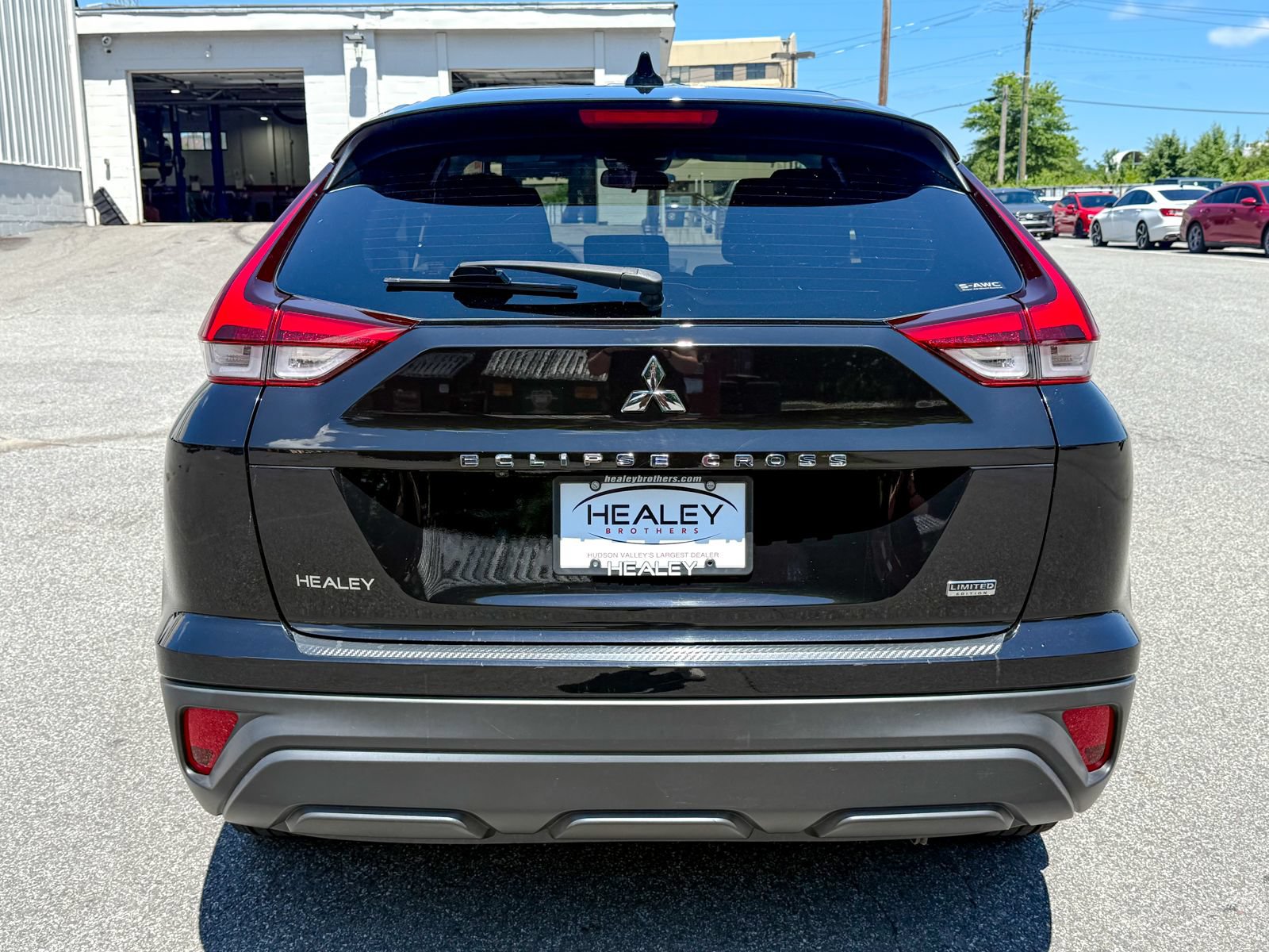 Used 2022 Mitsubishi Eclipse Cross LE AWD/4WD image 7