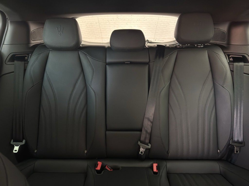 New 2024 Maserati Grecale GT image 11