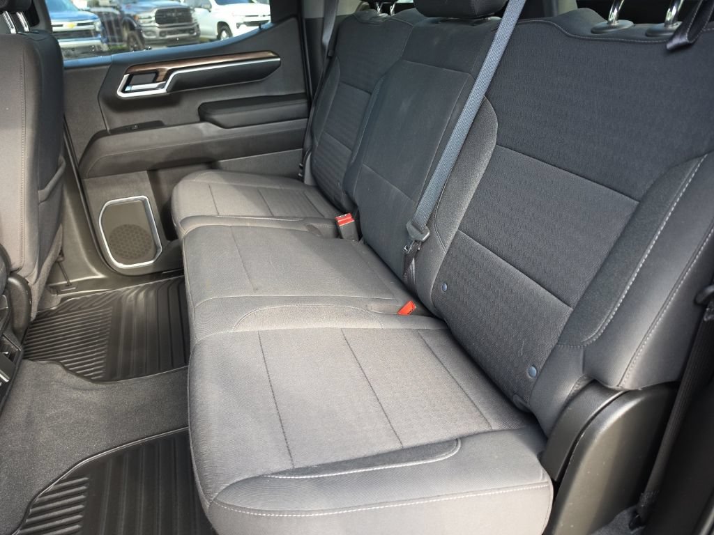 Certified 2022 Chevrolet Silverado 1500 LT AWD/4WD image 24