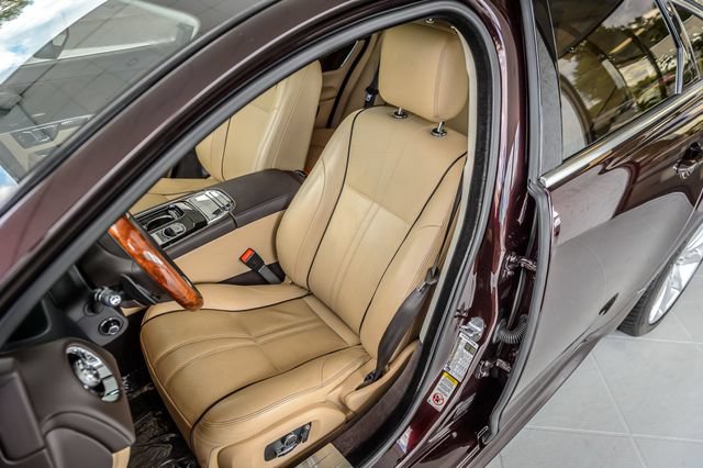 Used 2016 Jaguar XJ R-Sport RWD image 18