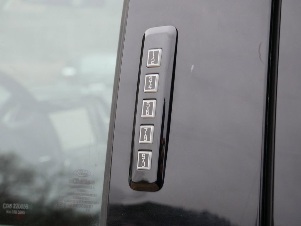 Used 2015 Ford F150 XLT w/ Equipment Group 302A Luxury image 14
