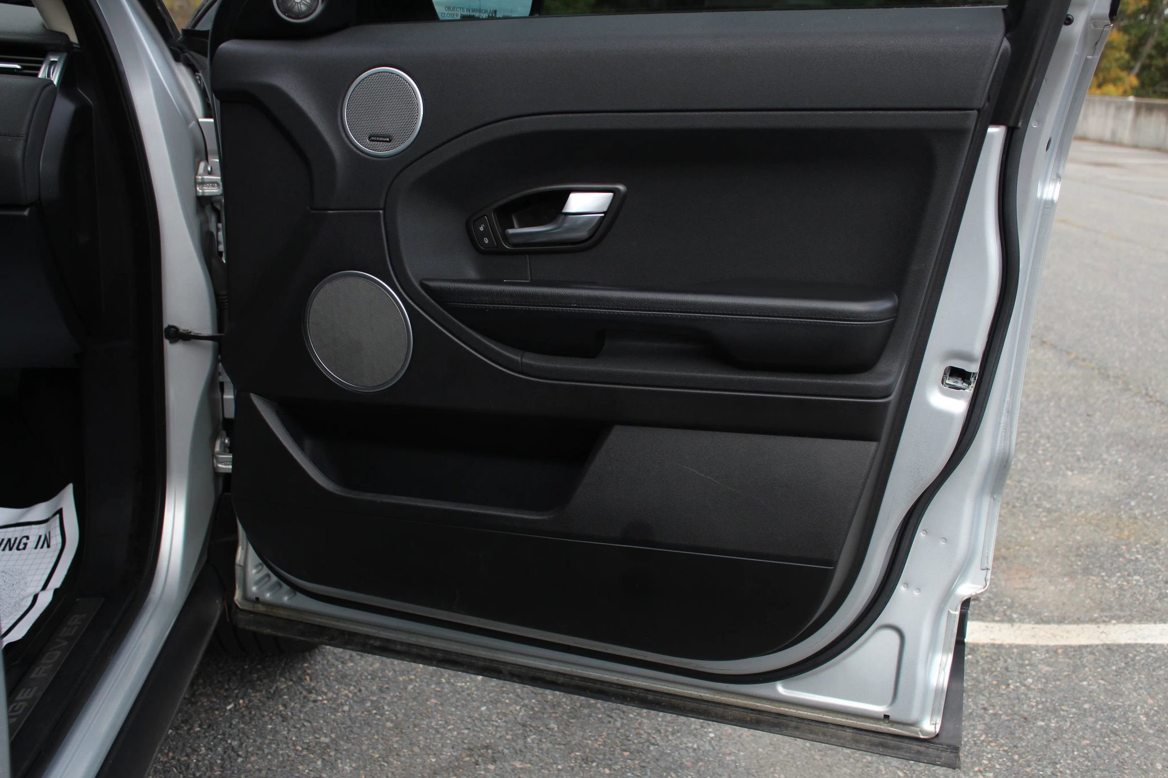 Used 2015 Land Rover Range Rover Evoque Pure Plus image 18