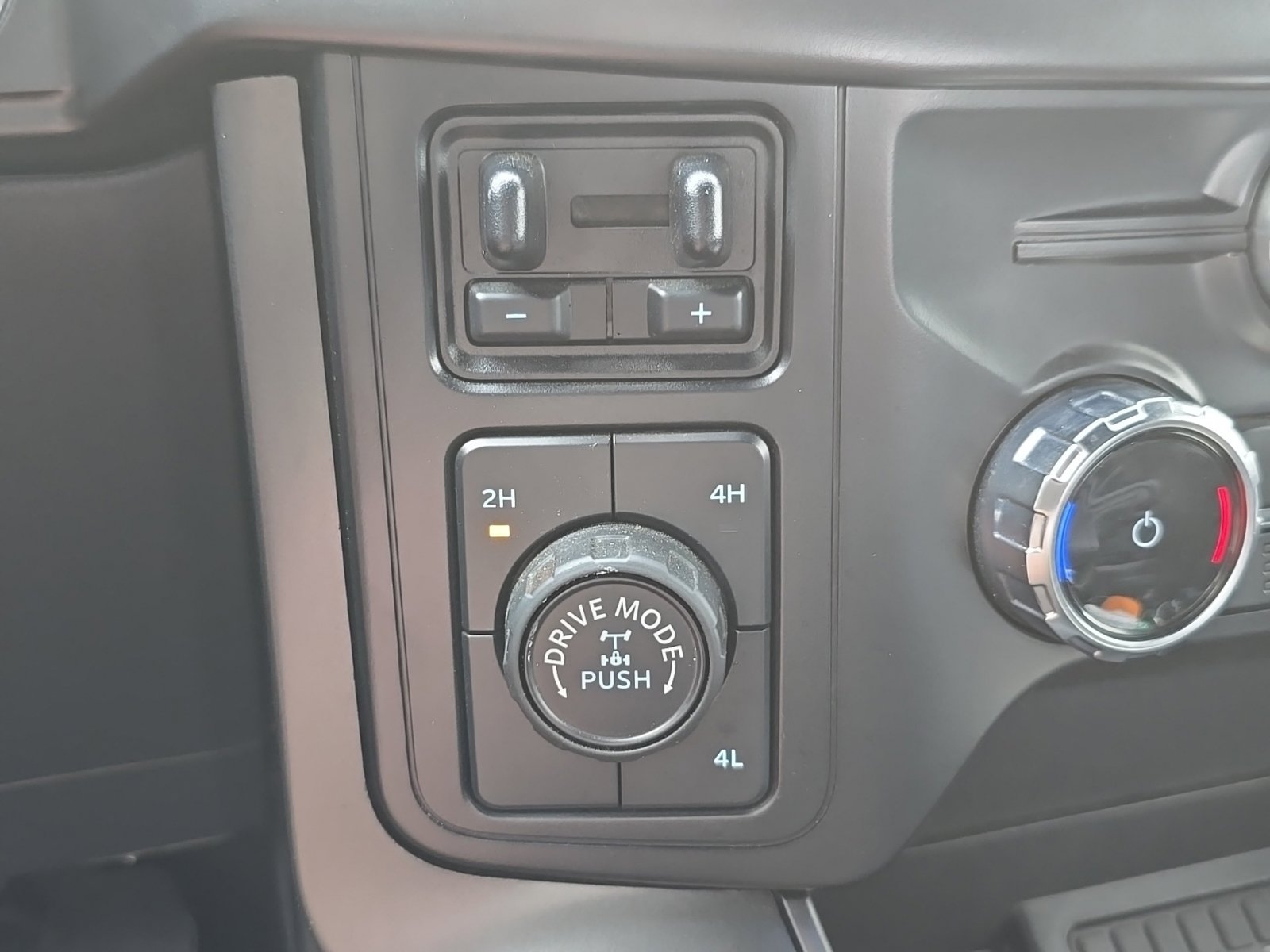 Used 2024 Ford F150 XLT w/ Equipment Group 302A MID AWD/4WD image 39