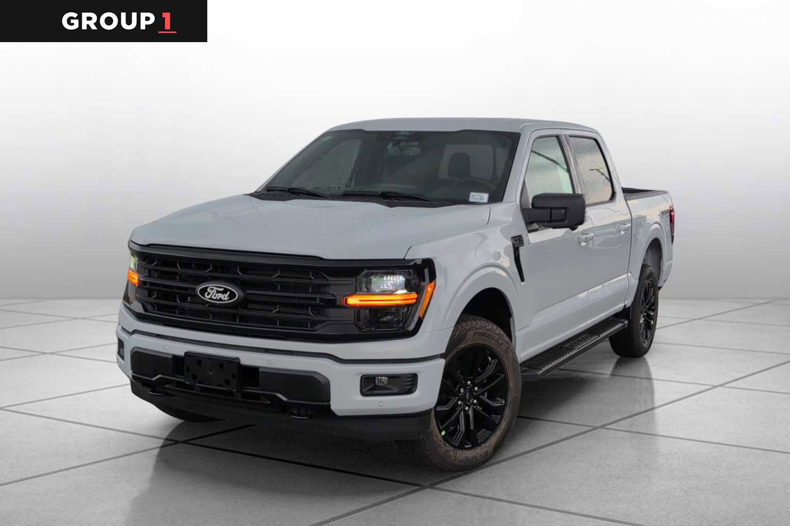 New 2025 Ford F150 XLT w/ Equipment Group 302A MID