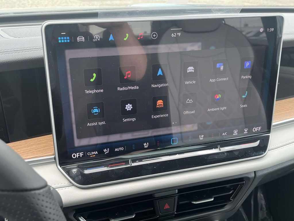 New 2026 Volkswagen Tiguan SEL R-Line AWD/4WD image 20