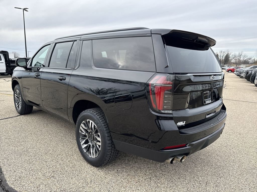 Certified 2025 Chevrolet Suburban Z71 image 4