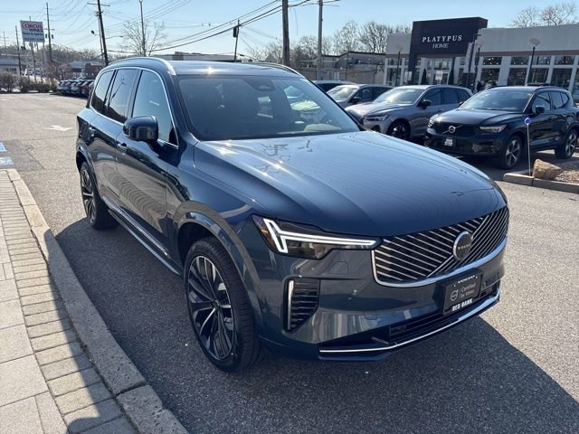 Used 2025 Volvo XC90 B6 Plus image 7