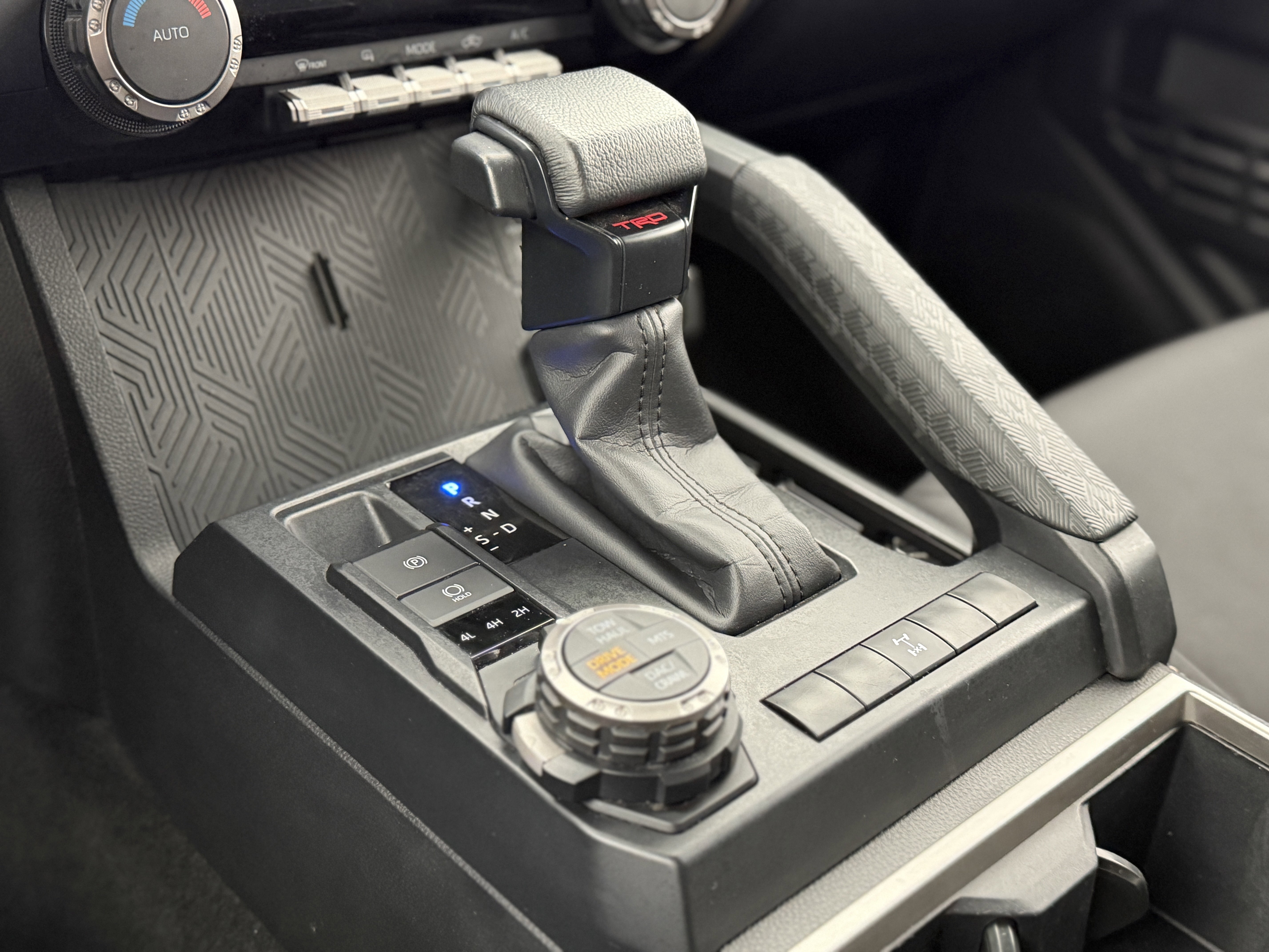 Used 2024 Toyota Tacoma TRD Off-Road AWD/4WD image 17