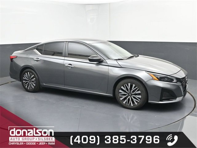 Used 2024 Nissan Altima 2.5 SV
